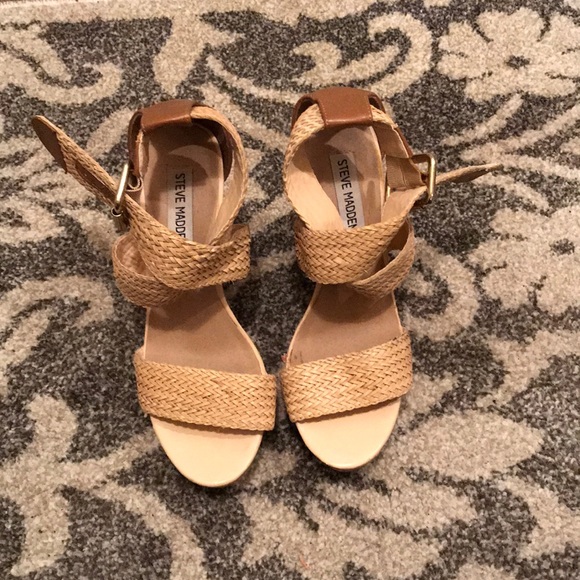 Steve Madden Shoes - Steve Madden wedge sandals